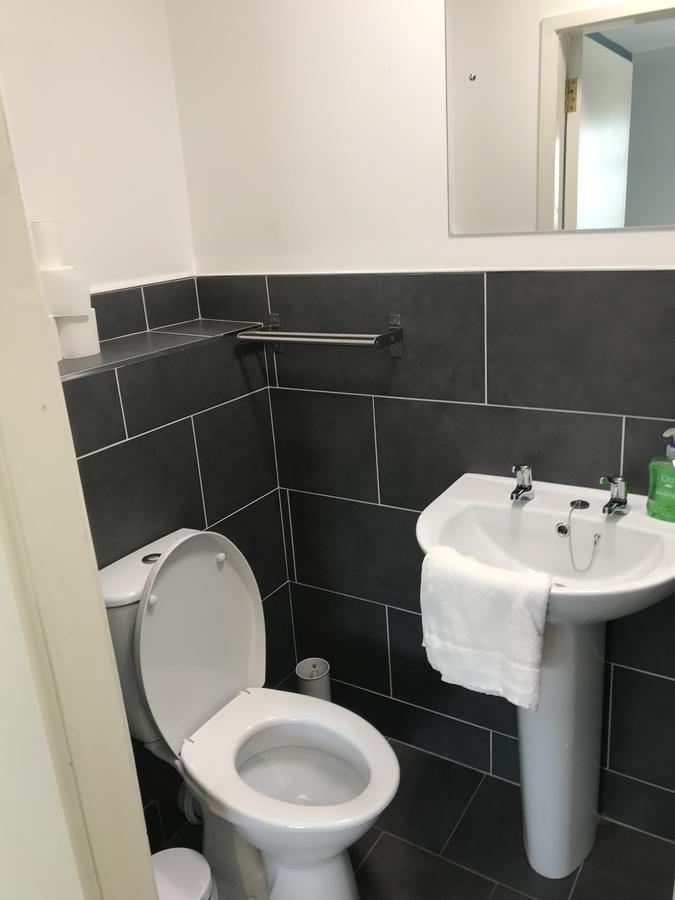 Rougey Lodge Hostel 번드런 외부 사진
