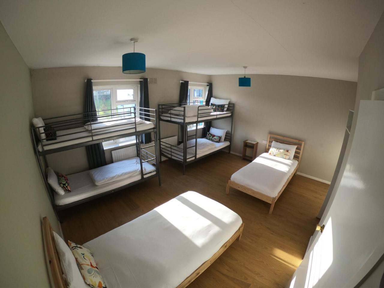 Rougey Lodge Hostel 번드런 외부 사진